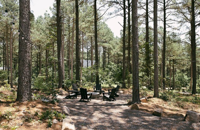 Black Pines – Contemporary A-Frame w/ Fenced-In Yard, Dedicated Work Space