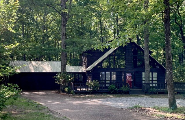 Blade Bay - Beautiful Remodeled cabin, close to everything, pet friendly! n
