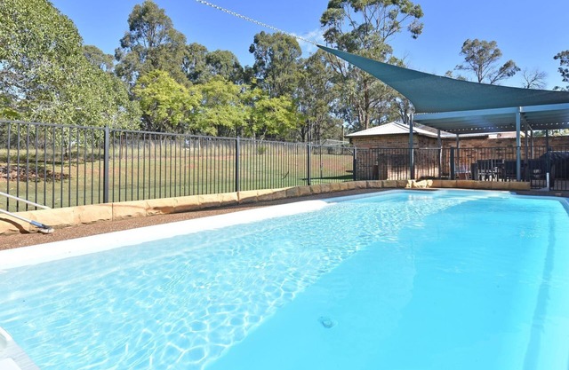 Blaxlands Homestead located in possibly the very best location in the Hunter with walk to everythi