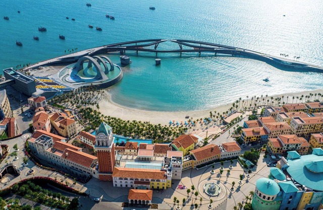 BLESSED Hotel Phu Quoc