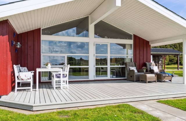 "Blondine" - 1.4km from the sea by Interhome
