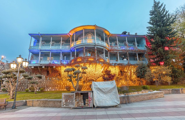 Blue Balcony Hotel