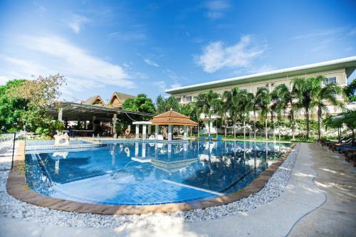 Blue Beach Grand Resort And Spa