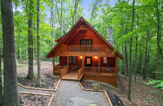 Blue Bird | Luxury Cabin in the Woods