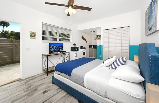 Blue Coral Studio in Hollywood