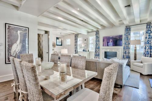 Blue Heron Cottage & Carriage House