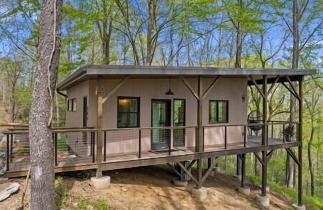Blue Heron Hideaway at French Broad River Farms