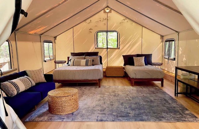 Blue Heron's Nest-Glamping Tent in the Gorge w/AC