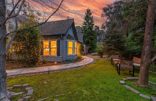Blue house of Yosemite