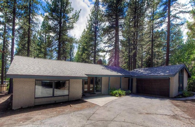 Blue Laulea by Lake Tahoe Accommodations