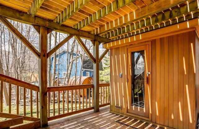 Blue Mountain Cottage for Rent - 10 Min walk to the village