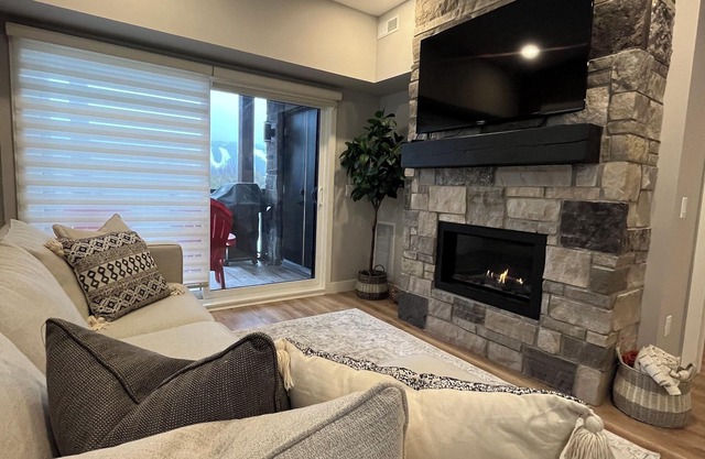 Blue Mountain Village Condo w/Pool - Steps from Scandinave!