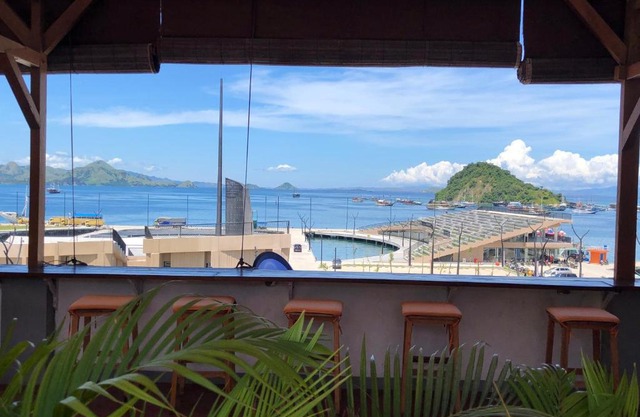 Blue Ocean Hotel