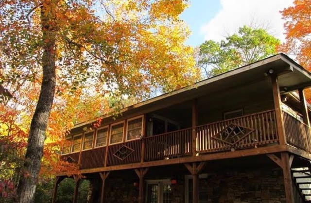 Blue Ridge Mountain Retreat with Cozy Firepit Terrace. SEE SEPTEMBER SPECIAL!