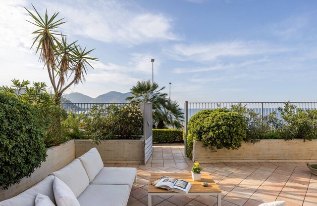 Blue Wave Addaura by DomuSicily