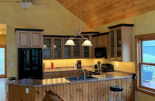 Bluebird lane Farm Cabin