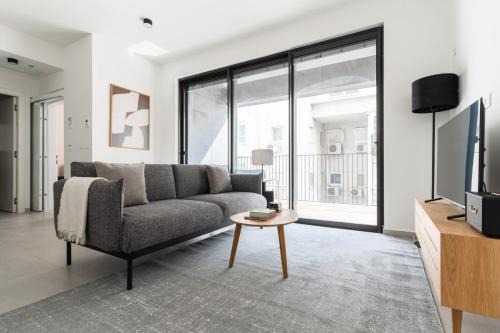 Blueground at Tzameret, High End, Balcony
