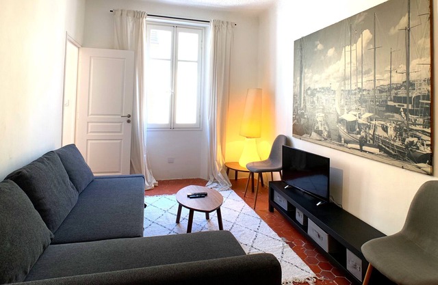 BNB RENTING Atypical condo in rue Fourmillière