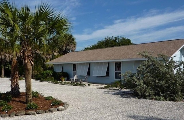 Boca Grande Beach House, South - Great Price! Great Location!