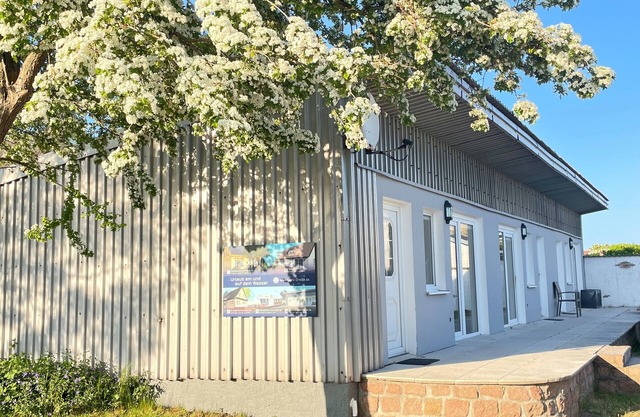 Boddenferienhaus - entire bungalow complex for families and groups - 90m2