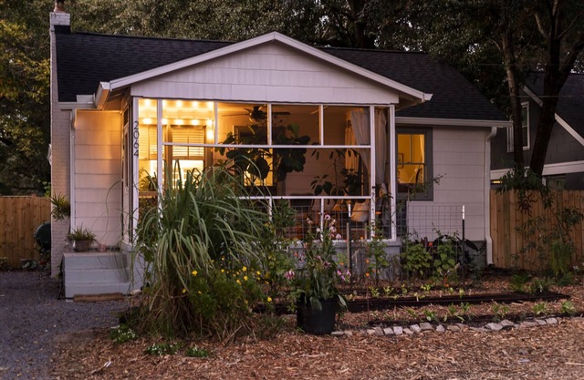 Bohemian Cottage with Outdoor Oasis w/Golf Cart!