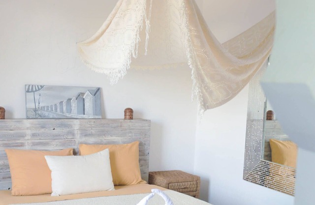 BOHO studio with private bathroom.