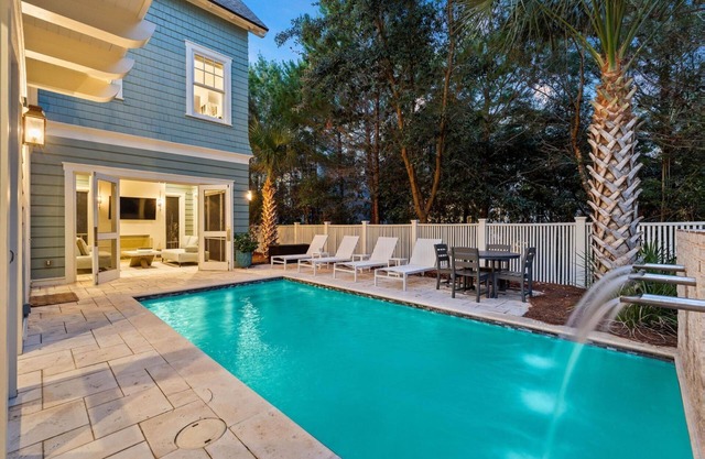 Book a Fall Stay Today! Private Pool! Gulf Views! 6 Adult Bikes!
