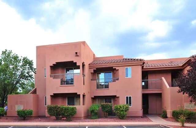 Book Hilton Vacation Club 1BR - Sedona Summit Resort With Us And Save!