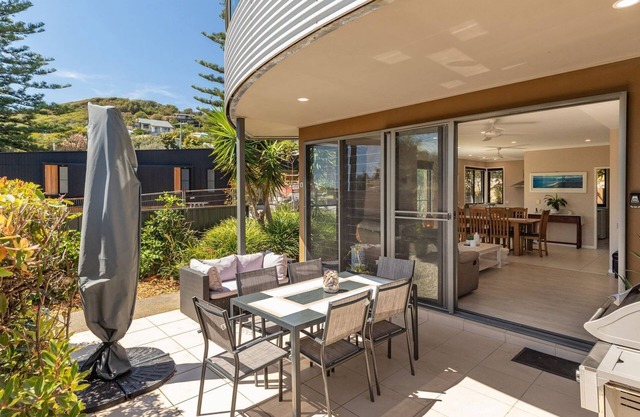 Boom 1 located just metres from Boomerang Beach one of the most beautiful beaches in Australia.