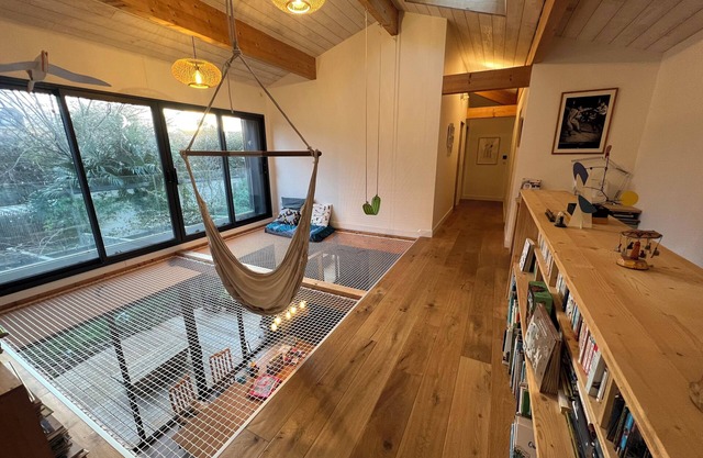 Bordeaux family home with garden and indoor pool - 8 travellers