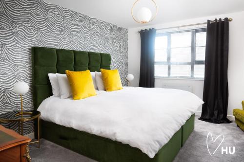 Boutique 1 Bdrm Duplex Suite on Marina-105