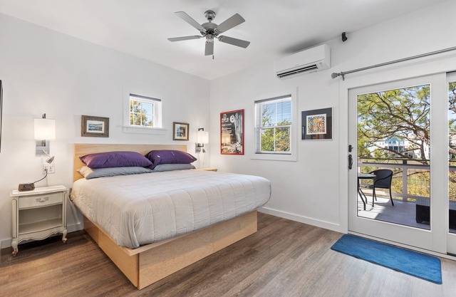 Boutique Hotel Folly Room 7: Deluxe Studio with a spacious deck and marsh views