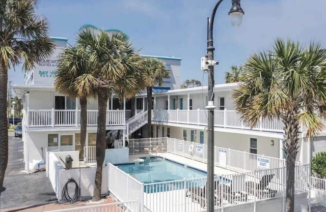 Boutique on the beach, Studio #110 + Pool