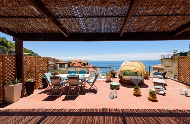 Boutique Penthouse by AMALFIVACATION