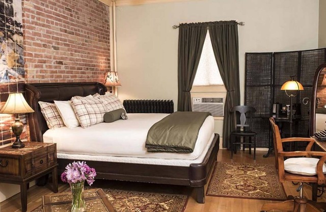 Boutique Stay w/Vintage Decor, Beautiful Courtyard & Modern Comfort