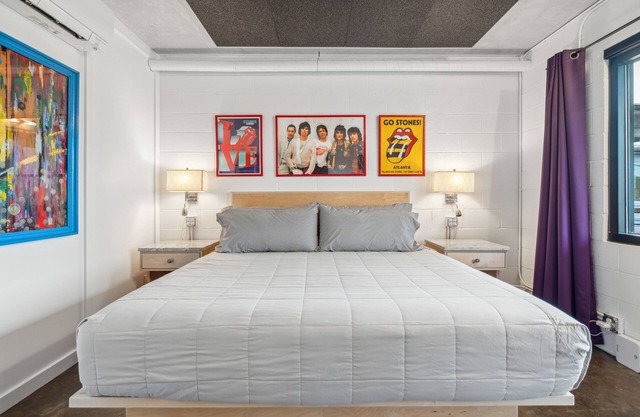Boutique Vera Hotel Room 303: King Room in the Heart of Folly Beach