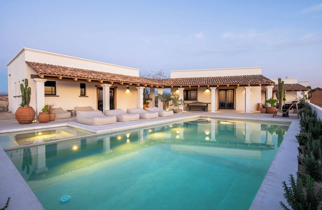 Boutique Villa Experience w/360 views of the ocean, desert and mountains
