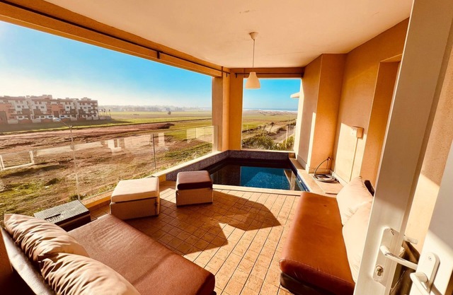 Bouznika Escape: Vue Océan, Bassin Privé, Plage, Surf, Piscine, Randonnée & Vélo
