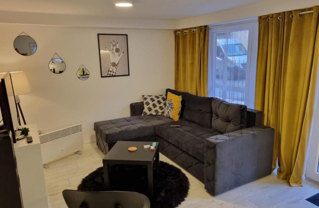 Bowler Hat Apartment Belgrade