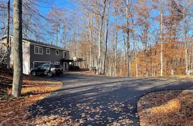 Boyne Mountain/Deer Lake-ski ,golf, fall colors and SkyBridge!