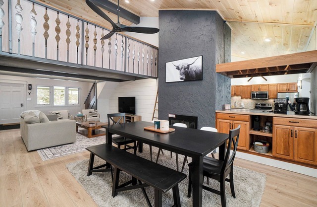 Boyne Mountain Resort Condo Ski In/out great location near waterpark and lodge