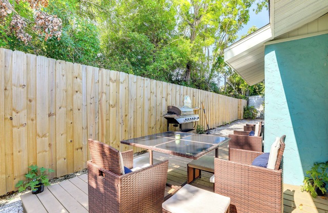 Bradenton Home w/Gas Grill: 7 Mi to Beaches!