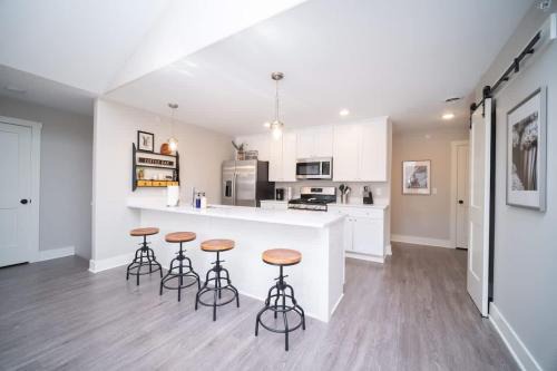 Brand new 2 bed with office condo