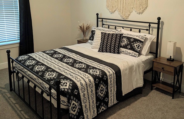 BRAND NEW 2 Bedroom Apartment, Minutes from Purdue!