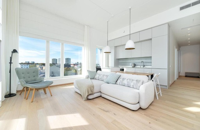 Brand new 2bdroom Free Parking Apartment