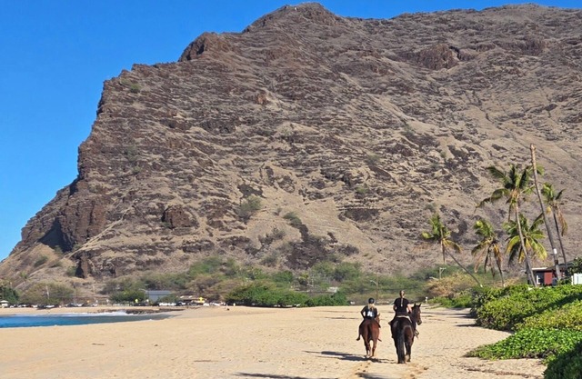 Brand New Home. Amazing ocean, mountain and coastline views