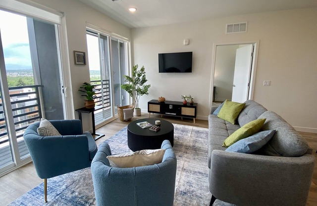 Brand New Modern Mountain View 2 Bed 2 Bath Apartment