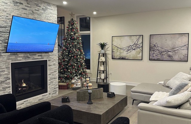 Brand New Ski Chalet in Blue Mountain Village! 🌲⛷️n