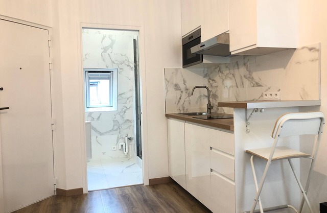 Brand new studio located in the center of Paris