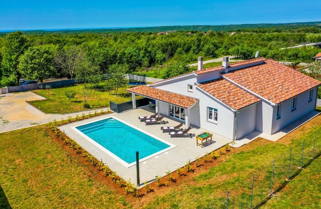 Brand new villa with private pool and beautiful enclosed garden